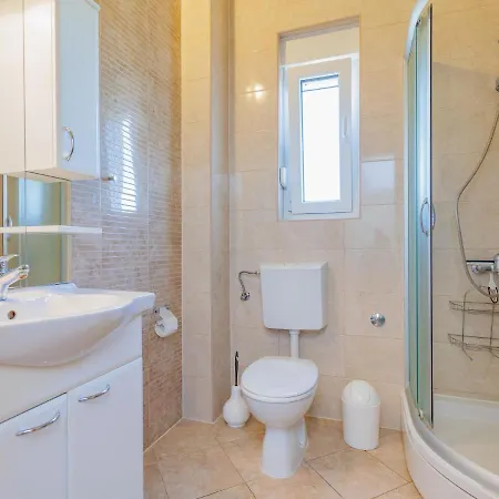 Mlasina.5 Apartment *