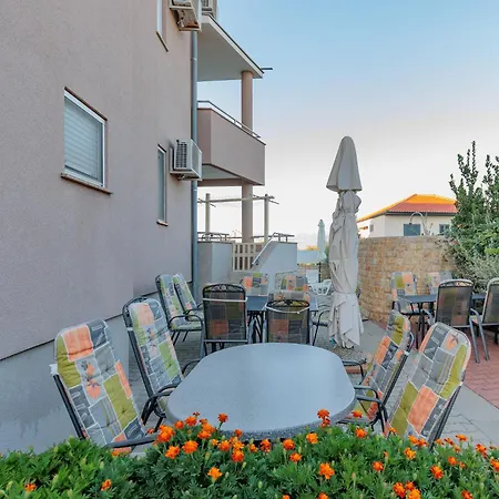 Mlasina-5 By Interhome Apartman