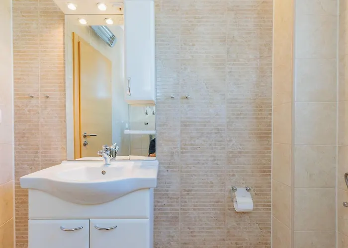 Mlasina-5 By Interhome Nin